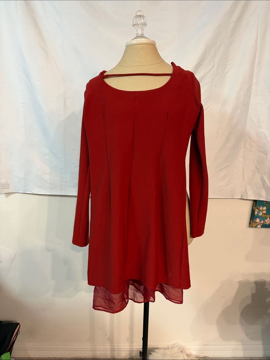 Abercrombie & Fitch Dresses & Skirts - Abercrombie & Fitch Red Long-Sleeve Chiffon-Hem Dress